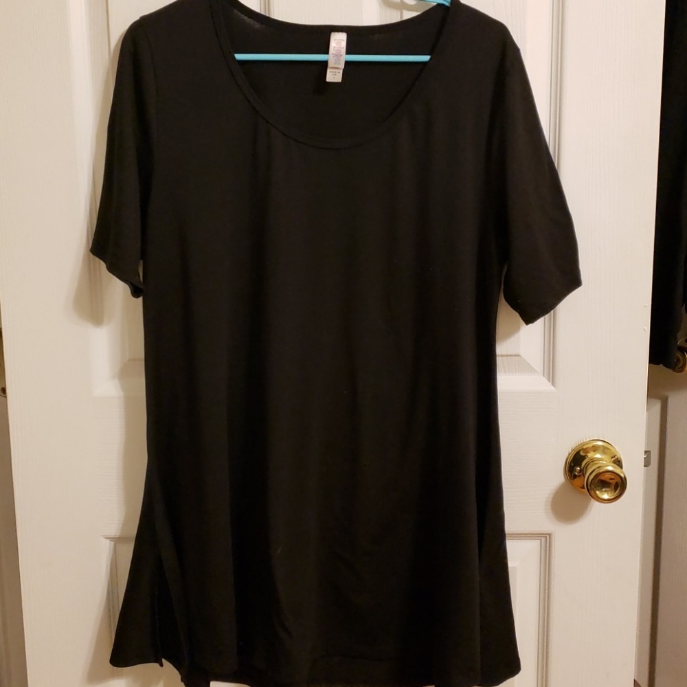 Black Rare lula roe Perfect T sz Large